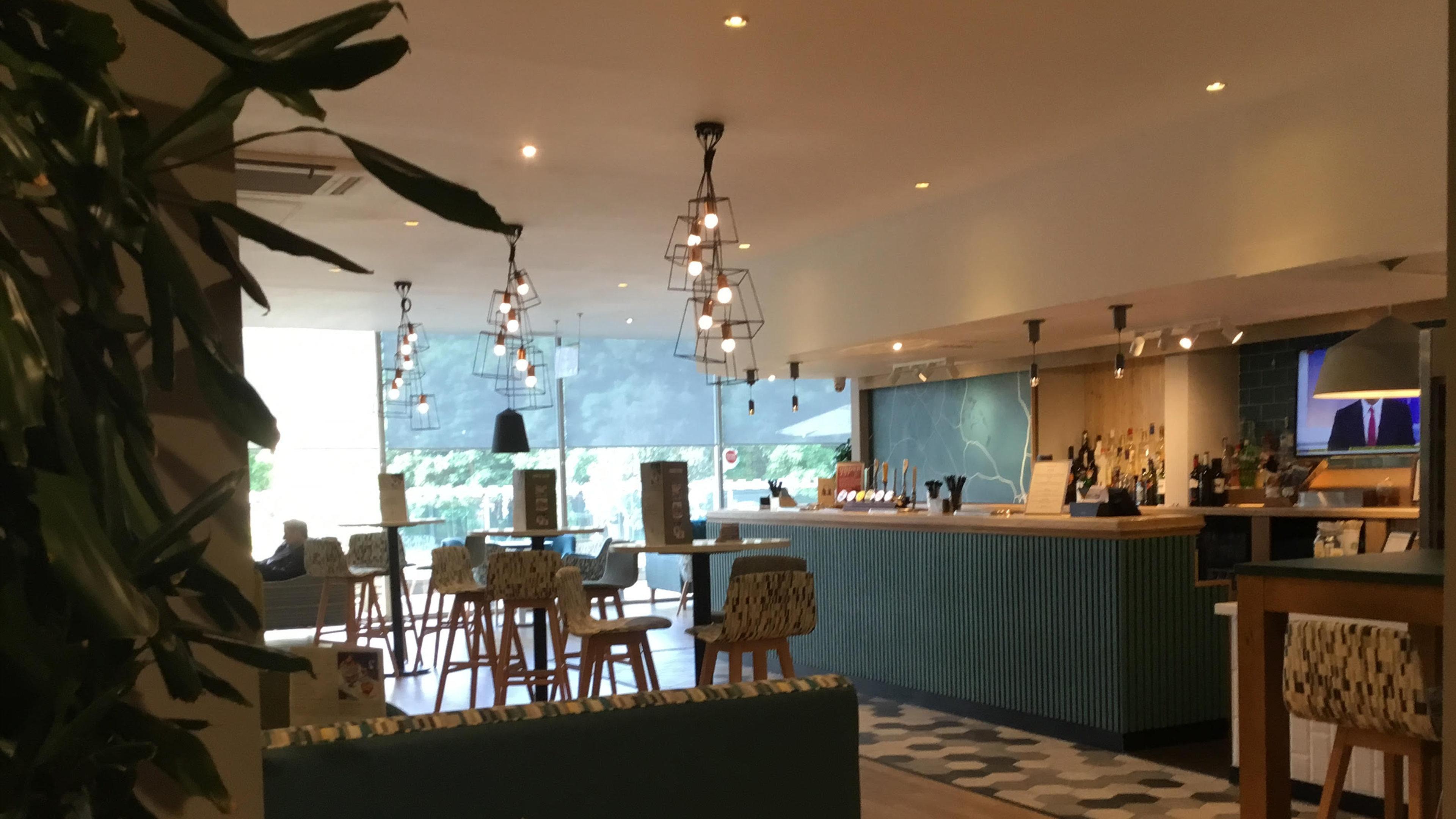 Holiday Inn Rugby-Northampton M1 Jct18 By Ihg Crick  Exteriör bild