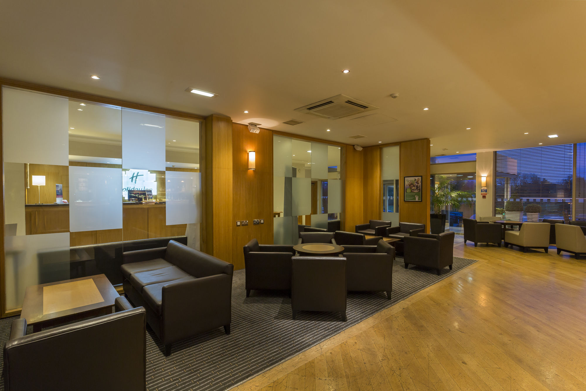 Holiday Inn Rugby-Northampton M1 Jct18 By Ihg Crick  Exteriör bild